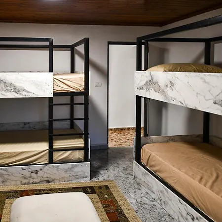 2vb Hostel *