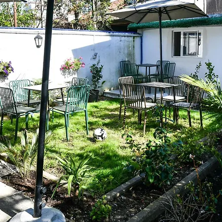 2vb Hostel