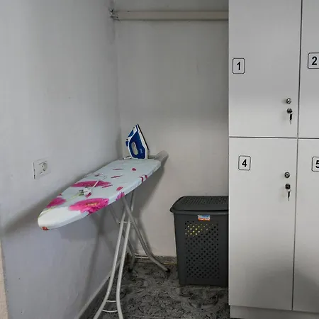 Hostel 2vb *