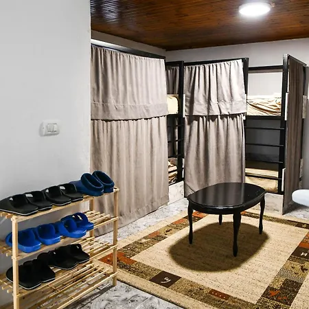 2vb Hostel *